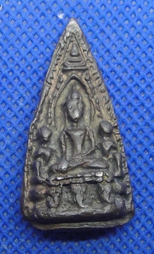 พระเลี่ยงลำพูนจำลอง