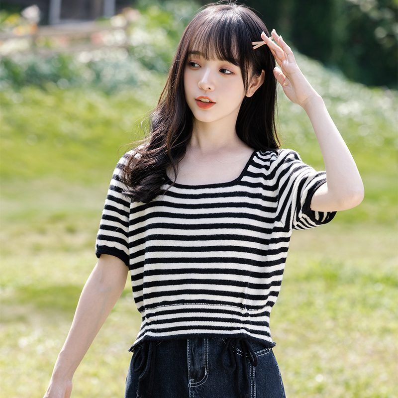 เสื้อผ้าวัยรุ่นเกาหลี เสื้อยืดวัยรุ่นผู้หญิง มีขนาด S M L XL