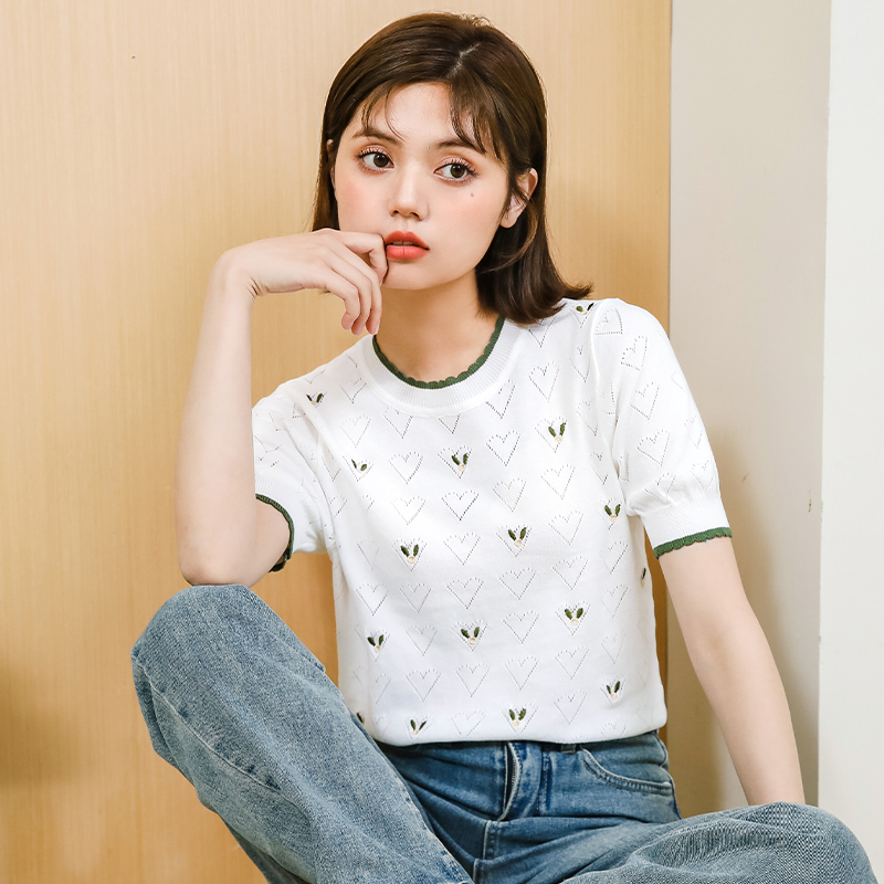 เสื้อยืดวัยรุ่น เสื้อยืดผู้หญิง