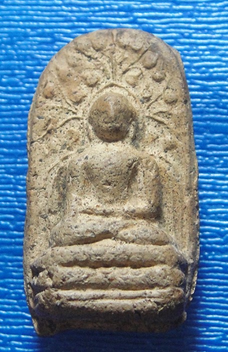 พระคงลำพูน