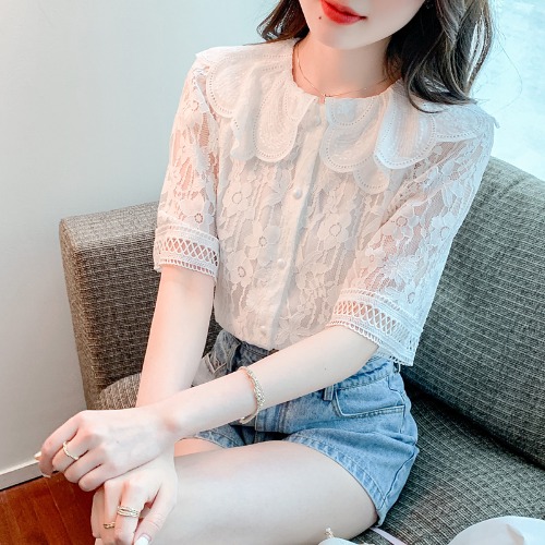 เสื้อลูกไม้ แขนสั้น