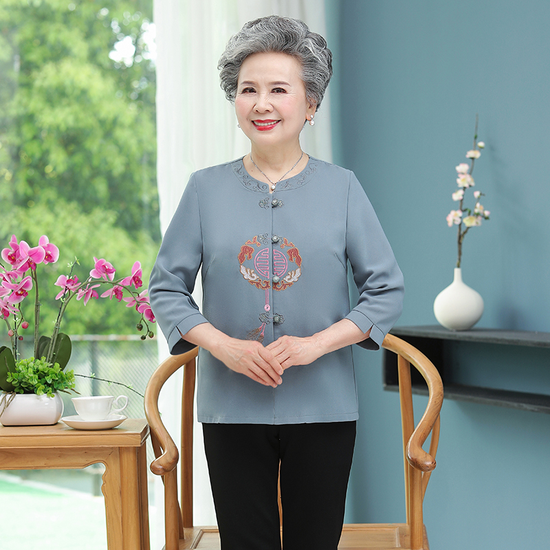 เสื้อคุณยาย เสื้อผู้วัยอายุ60-70ปี มีขนาด L-4XL(อกประมาณ35-45นิ้ว)