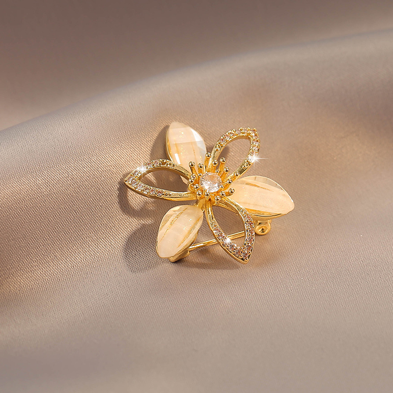 เข็มกลัด เข็มกลัดสวยๆ เข็มกลัดติดเสื้อ Brooch