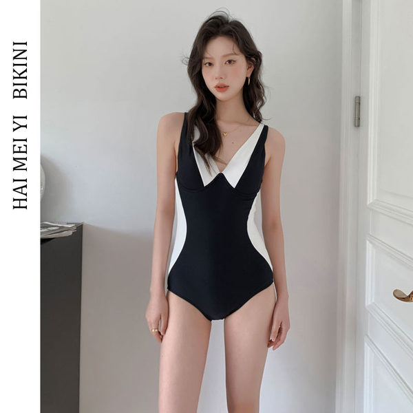 ชุดว่ายน้ำผู้หญิง ชุดว่ายน้ำน่ารัก Bikini ชุดไปทะเล