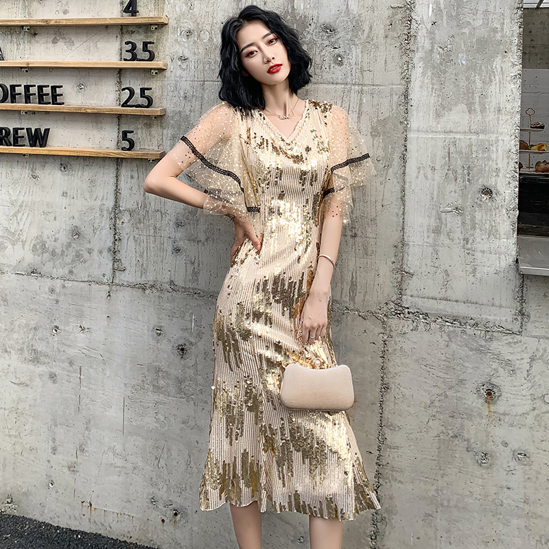 ชุดราตรี ชุดราตรีสวยหรู แบบ ทันสมัย Evening dress