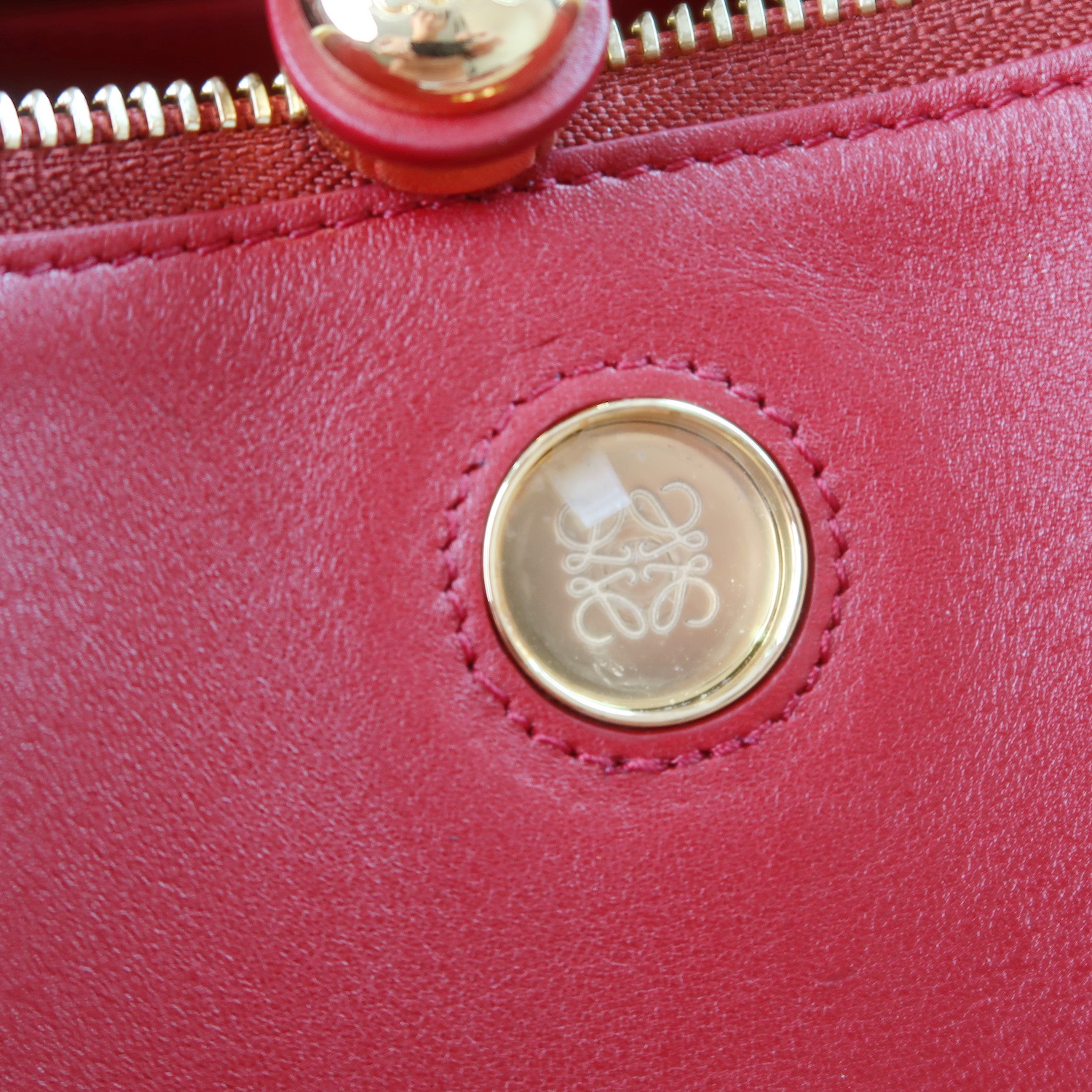 Loewe Brunt Red Calf Small Madrid Bag (ใบเสร็จไทย 1 เดือน ลด 1 แสน)