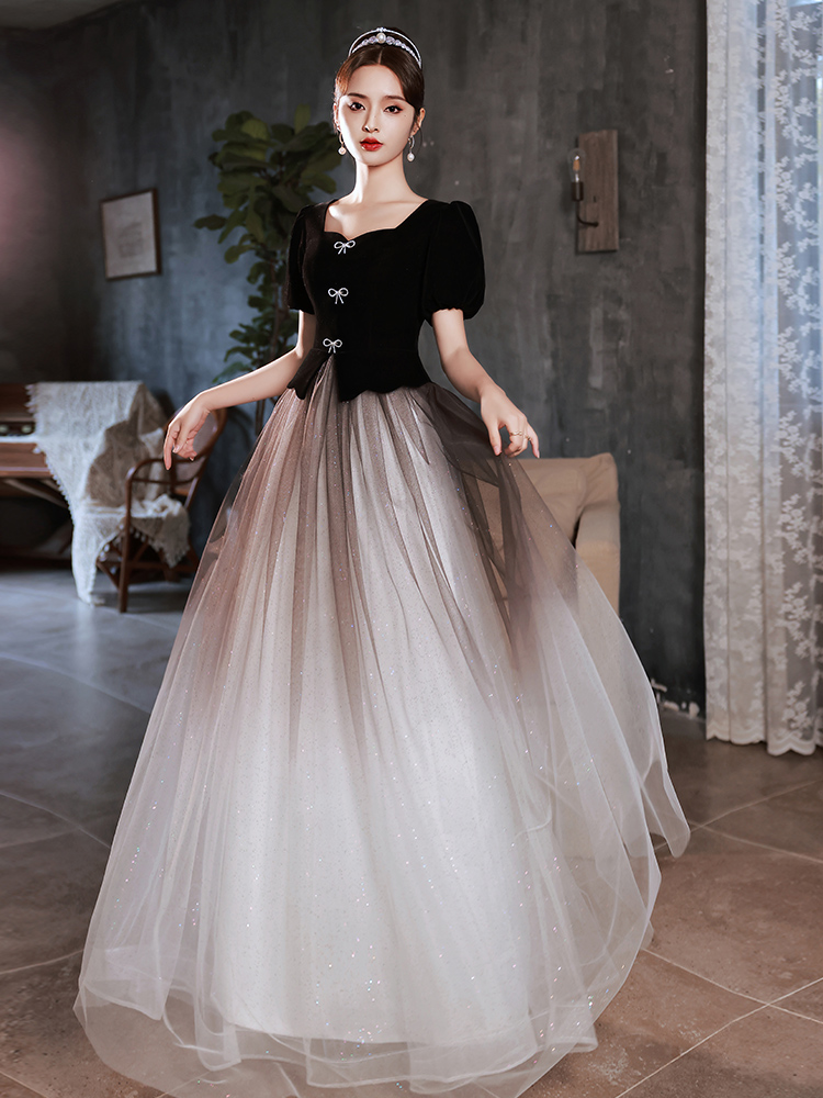 ชุดราตรี ชุดราตรีสวยหรู แบบ ทันสมัย Evening dress