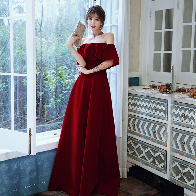 ชุดราตรี ชุดราตรีสวยหรู แบบ ทันสมัย Evening dress