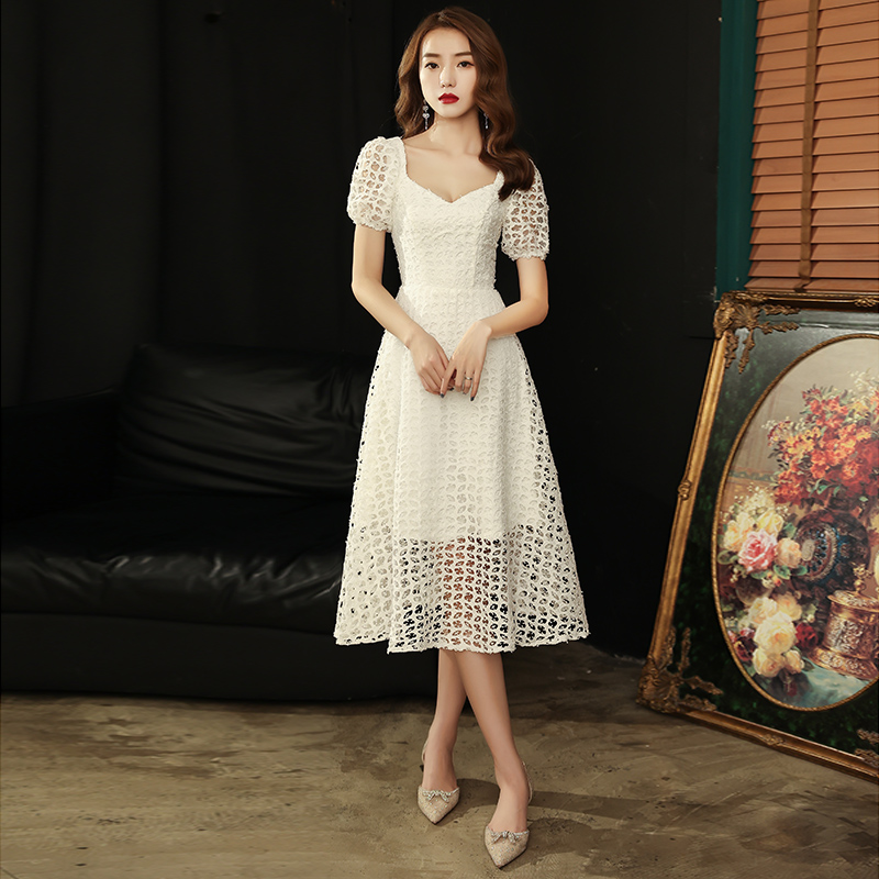 ชุดราตรี ชุดราตรีสวยหรู แบบ ทันสมัย Evening dress