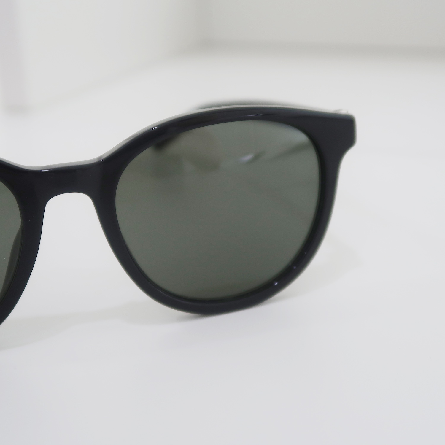 Gucci Low Nose Bridge Fit Sunglasses gg1674