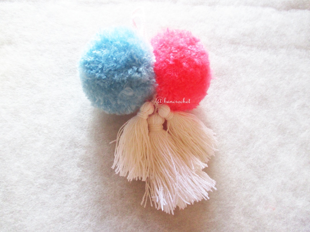 พู่+ปอมปอมแขวนกระเป๋าถักโครเชต์ pompom crochet