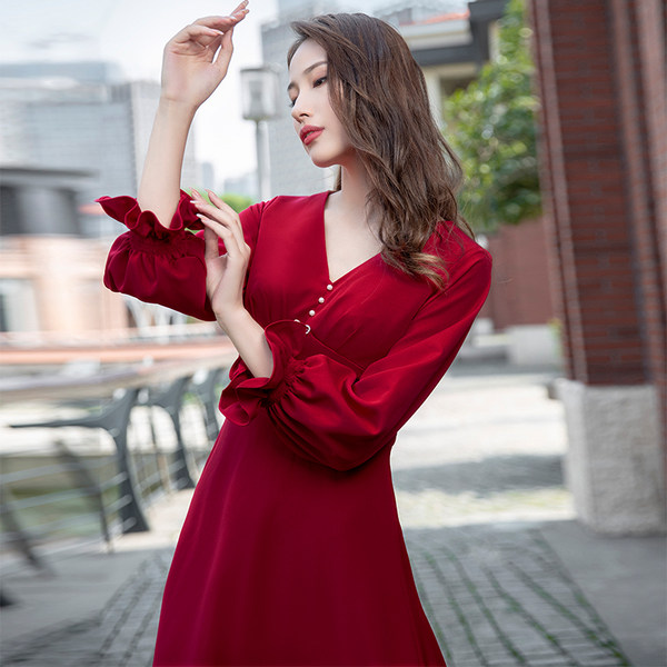 ชุดราตรี ชุดราตรีสวยหรู แบบ ทันสมัย Evening dress