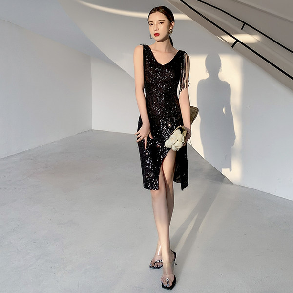 ชุดราตรี ชุดราตรีสวยหรู แบบ ทันสมัย Evening dress