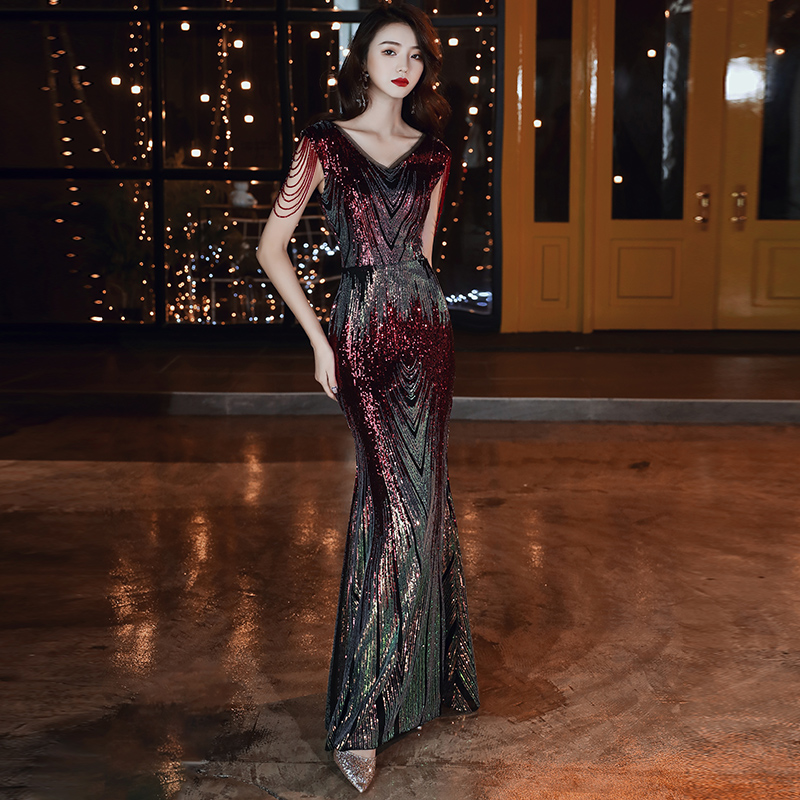 ชุดราตรี ชุดราตรีสวยหรู แบบ ทันสมัย Evening dress