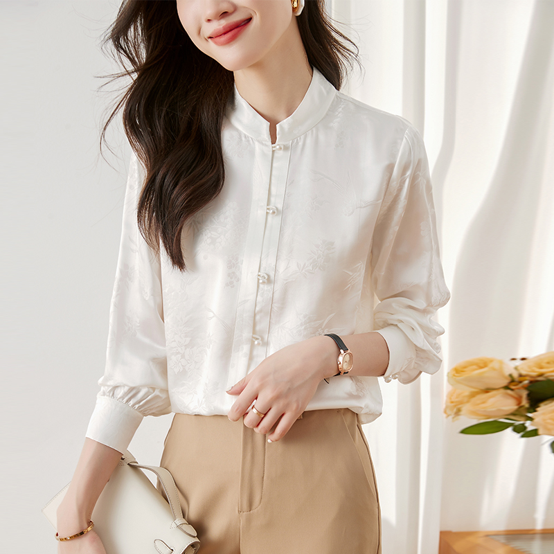 เสื้อเชิ้ตผู้หญิงแขนยาว เสื้อเชิ้ตผู้หญิงใส่ทํางาน 390 บาทต่อชิ้น ฟรีค่าจัดส่ง
