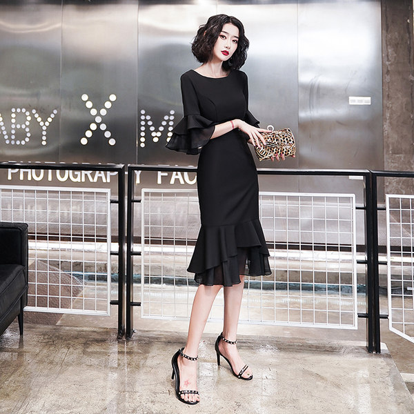 ชุดราตรี ชุดราตรีสวยหรู แบบ ทันสมัย Evening dress