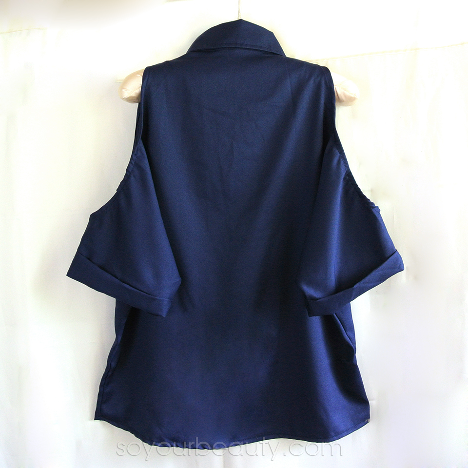 เสื้อเชิ้ตผู้หญิงโชว์ไหล่ สีชมพู สีกรม