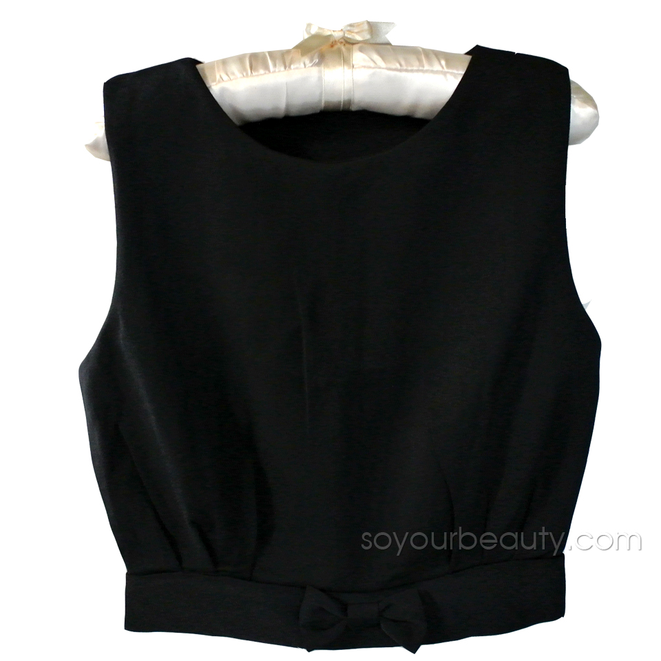 เสื้อแขนกุดฮานาโกะ