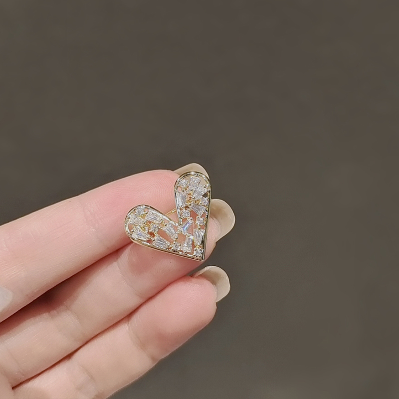 เข็มกลัด เข็มกลัดสวยๆ เข็มกลัดติดเสื้อ Brooch
