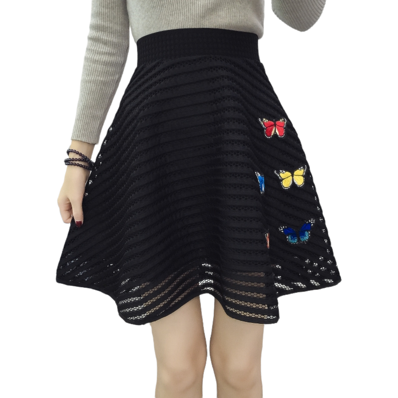 Skirt340 กระโปรงบานซิปหลังมีซับในผ้าตาข่ายเนื้อหนาสวยสีดำ งานแต่งรูปผีเสื้อ 3D เก๋ๆ แบบไม่ซ้ำใคร งานสวยแมทช์กับเสื้อทรงไหนก็น่ารัก