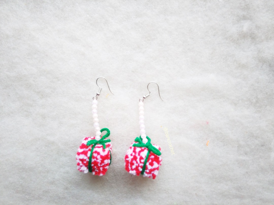 ต่างหูถักโครเชต์คริสมาส crochet christmas earrings หลากสี 4-6 นิ้ว