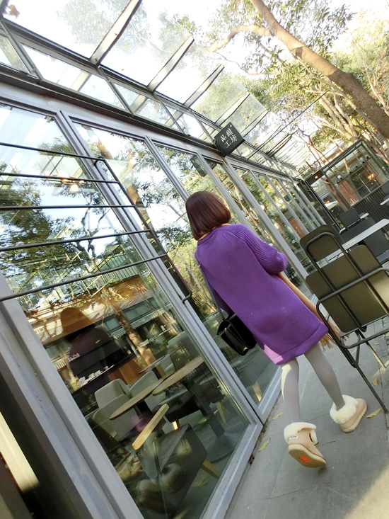 Sweater เสื้อไหมพรมถักตัวยาว สีม่วง ใส่ตัวเดี๋ยวได้เลยเก๋ๆ ยืดได้เยอะ ม่วง