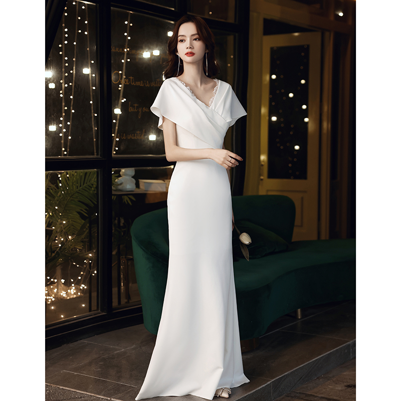 ชุดราตรี ชุดราตรีสวยหรู แบบ ทันสมัย Evening dress