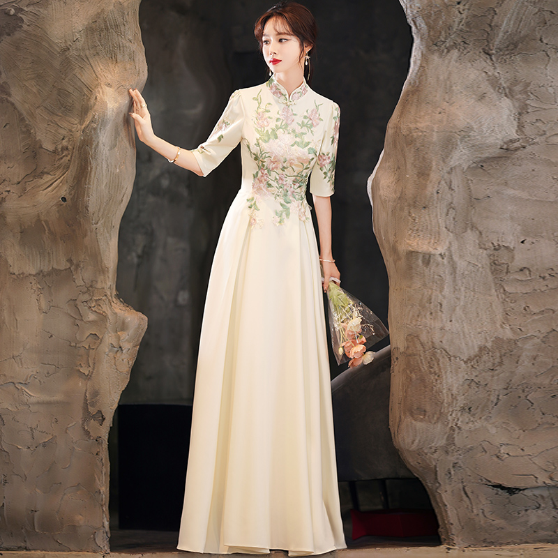 ชุดราตรี ชุดราตรีสวยหรู แบบ ทันสมัย Evening dress