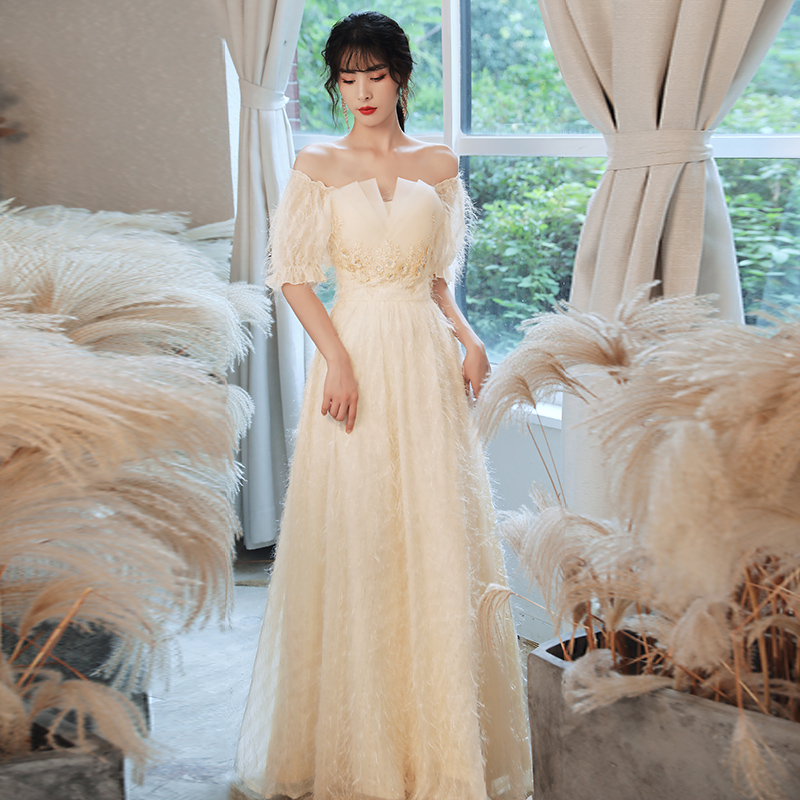 ชุดราตรี ชุดราตรีสวยหรู แบบ ทันสมัย Evening dress