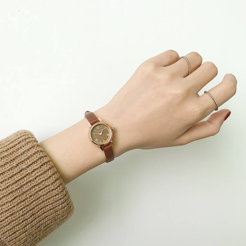 นาฬิกาข้อมือผู้หญิง
