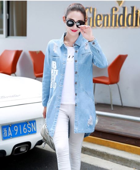 เสื้อแจ็คเก็ตยีนส์ เสื้อยีนส์แขนยาว ตัวยาว แบบเซอร์ ๆ เสื้อ jacket ยีนส์ แบบยาว แฟชั่น สไตล์ สาวเซอร์ ใส่เที่ยว เก๋ ๆ 993253