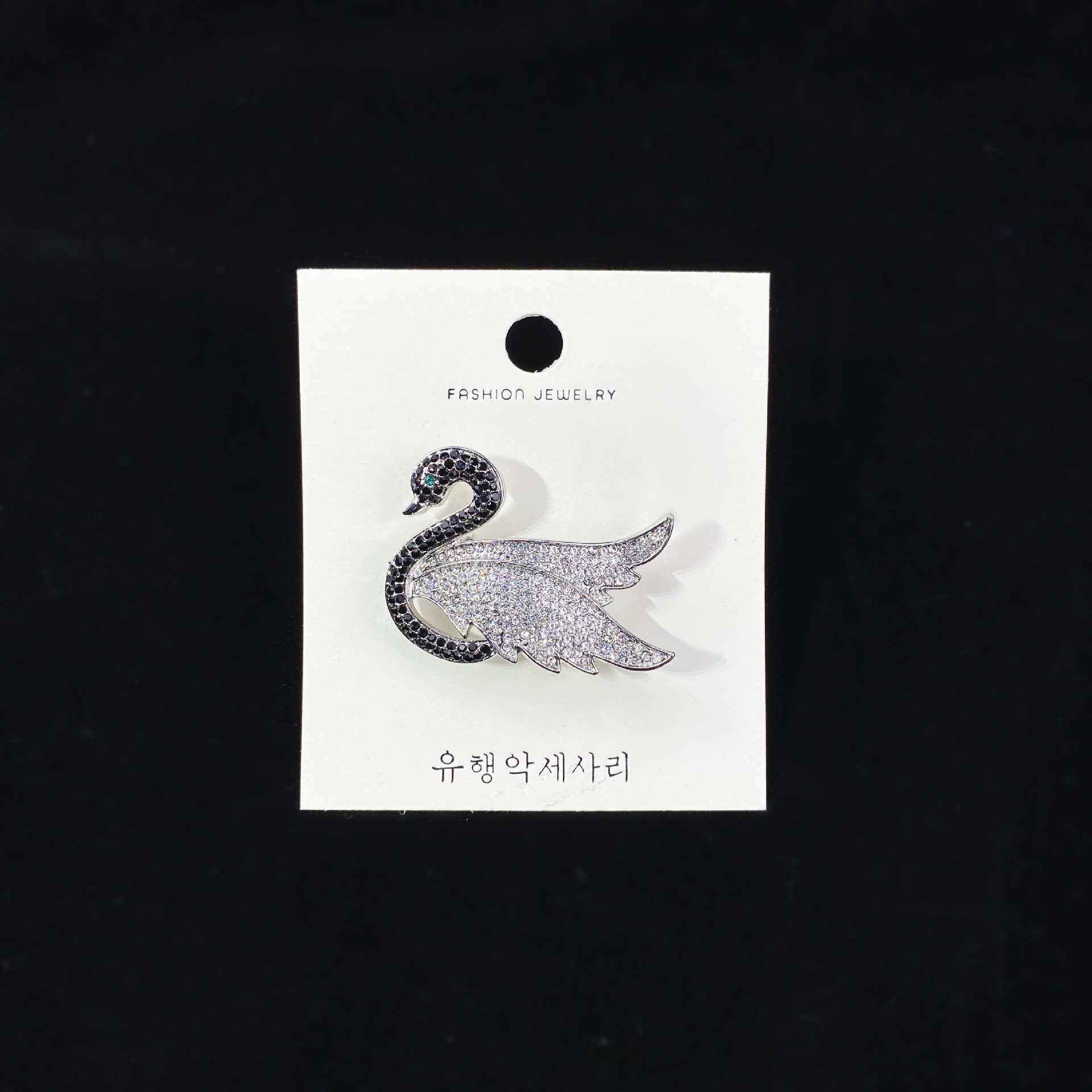 เข็มกลัด เข็มกลัดสวยๆ เข็มกลัดติดเสื้อ Brooch