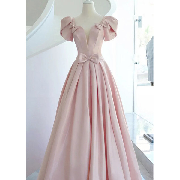 ชุดราตรี ชุดราตรีสวยหรู แบบ ทันสมัย Evening dress