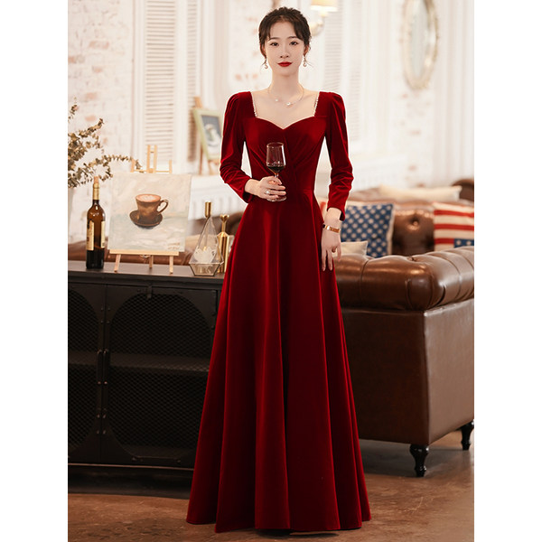 ชุดราตรี ชุดราตรีสวยหรู แบบ ทันสมัย Evening dress