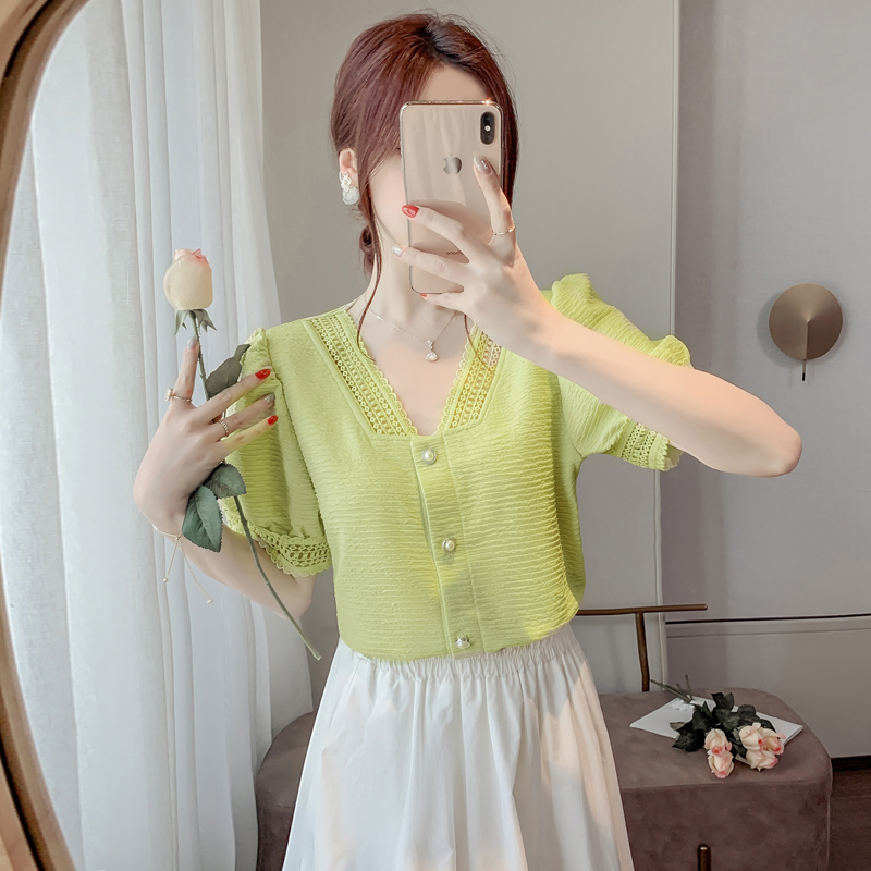 เสื้อลูกไม้ แขนสั้น