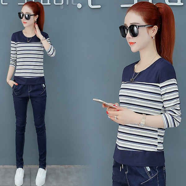 เสื้อผ้าแฟชั่นผู้หญิง เสื้อเชิ้ตแบบฮิตๆ T-shirt ผู้หญิง BY Yiyi