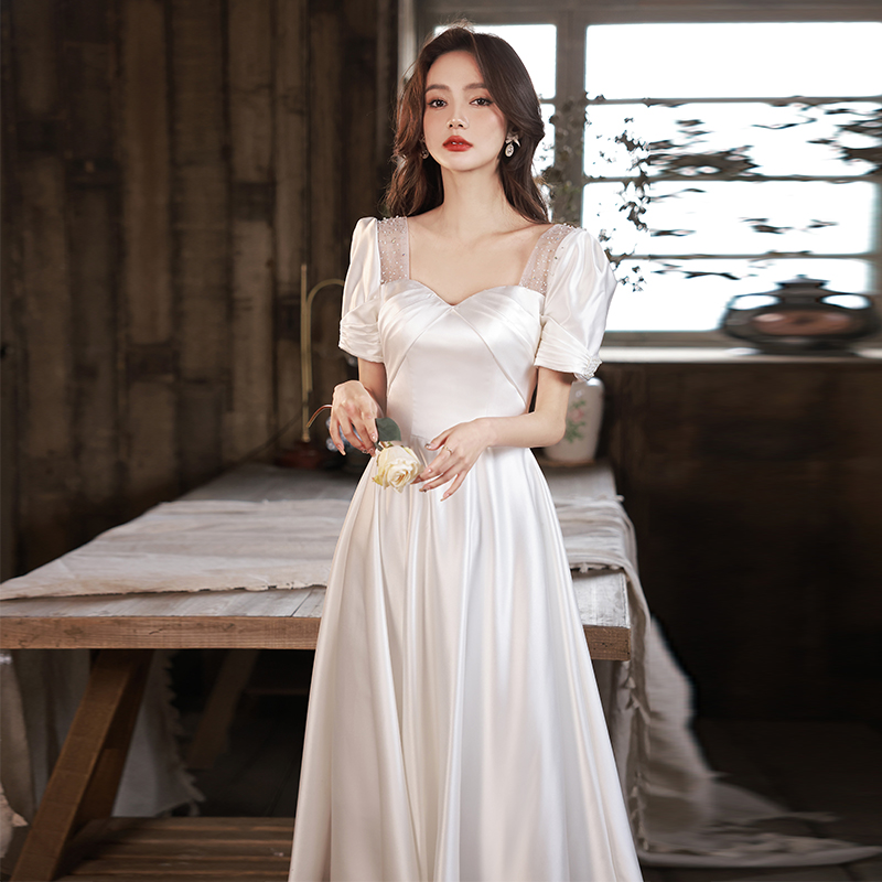ชุดราตรี ชุดราตรีสวยหรู แบบ ทันสมัย Evening dress