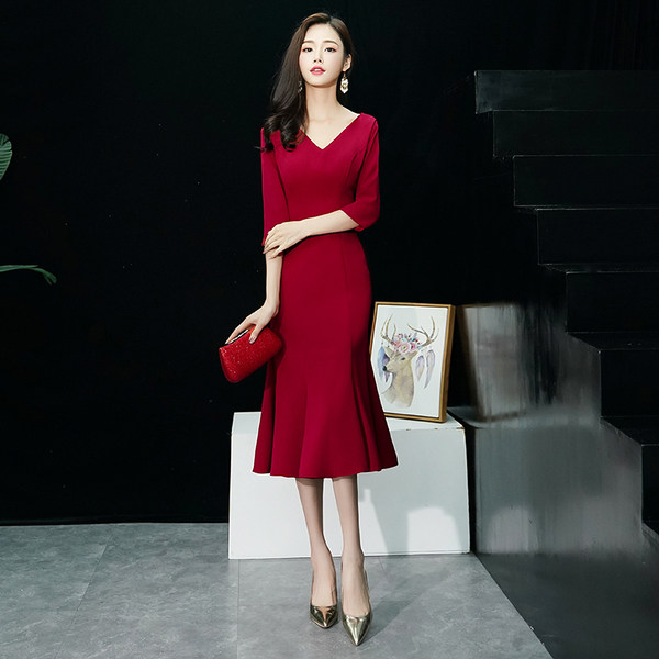ชุดราตรี ชุดราตรีสวยหรู แบบ ทันสมัย Evening dress