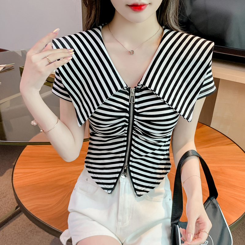 เสื้อผ้าวัยรุ่นเกาหลี เสื้อยืดวัยรุ่นผู้หญิง มีขนาด S M L XL