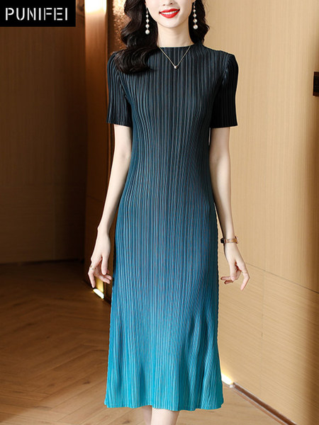 เดรสวัยผู้ใหญ่40-60ปี เดรสคุณแม่ ชุดเดรสทำงานวัยผู้ใหญ่ แบรนด์ MAMA DRESS
