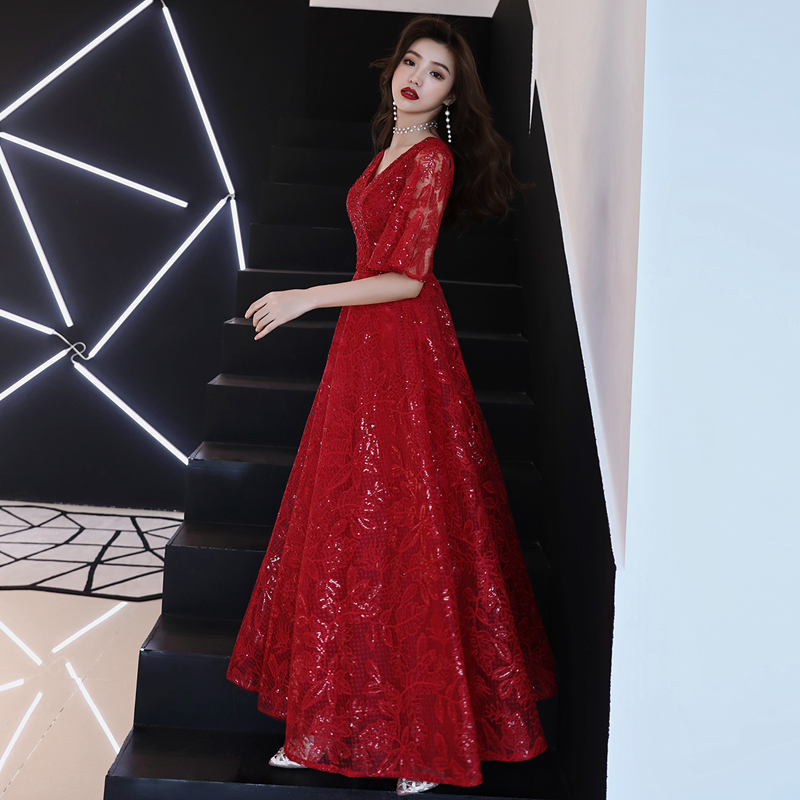 ชุดราตรี ชุดราตรีสวยหรู แบบ ทันสมัย Evening dress