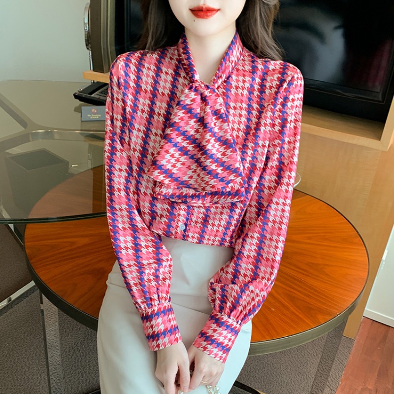 เสื้อเชิ้ตผู้หญิงแขนยาว เสื้อเชิ้ตผู้หญิงใส่ทํางาน 390 บาทต่อชิ้น ฟรีค่าจัดส่ง