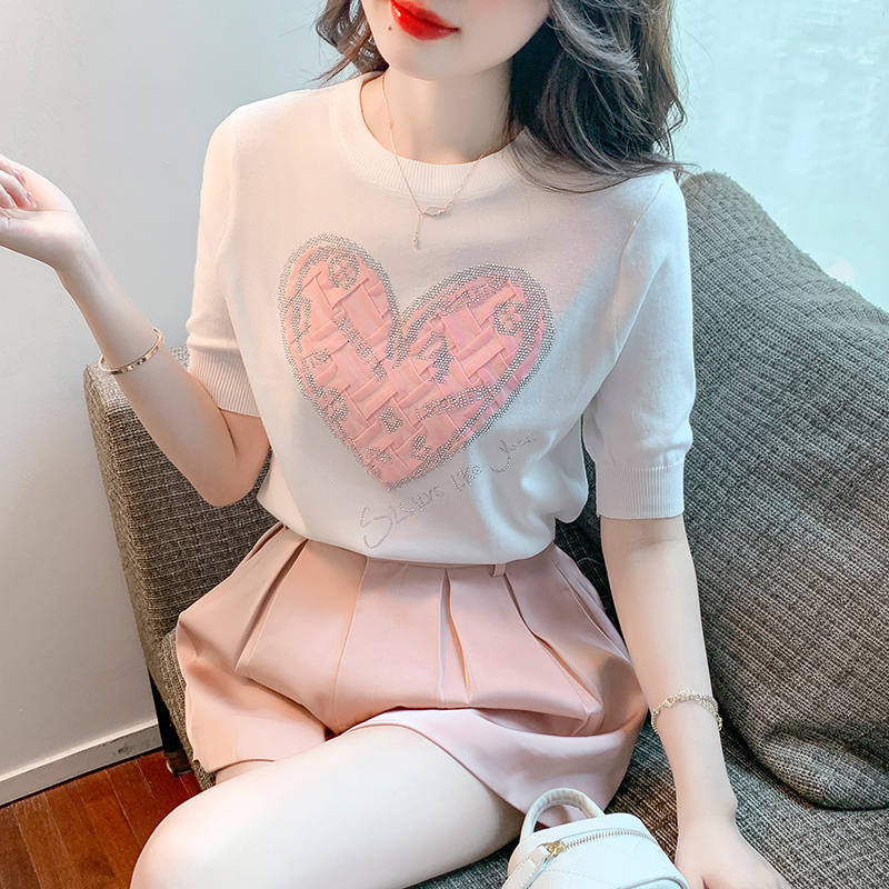 เสื้อยืดวัยรุ่นน่ารักๆ เสื้อวัยรุ่นแขนสั้น เสื้อผ้าวัยรุ่นเกาหลี แบรนด์ Wiyike