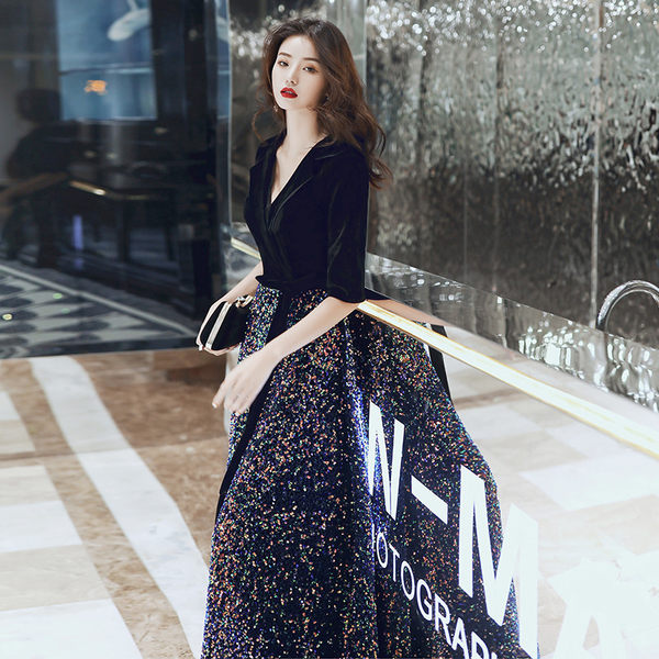 ชุดราตรี ชุดราตรีสวยหรู แบบ ทันสมัย Evening dress