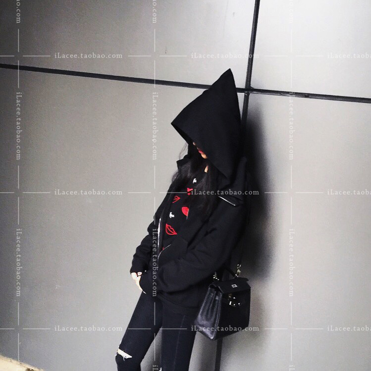 เสื้อกันหนาว ฮู้ดเท่ๆ สีดำ ผ้าใยสังเคราะห์ งานดุหนานุ่ม พร้อมส่งเลยจ้า BLACK