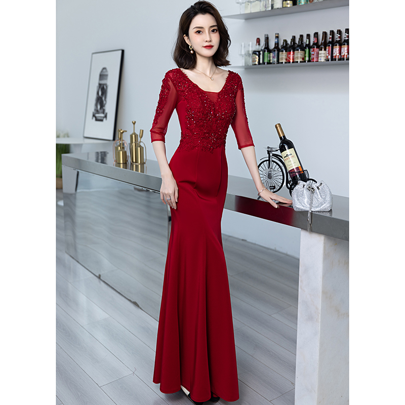 ชุดราตรี ชุดราตรีสวยหรู แบบ ทันสมัย Evening dress