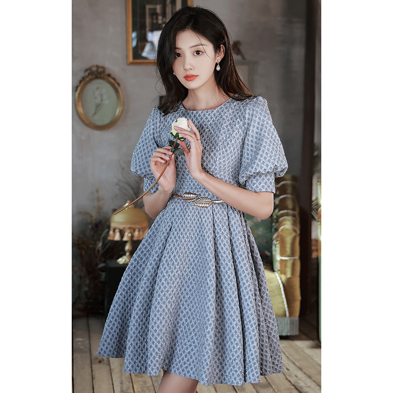 ชุดราตรี ชุดราตรีสวยหรู แบบ ทันสมัย Evening dress