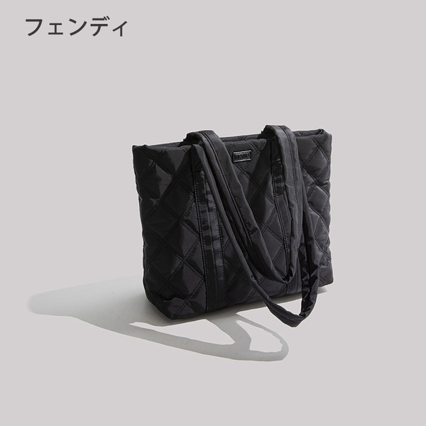 กระเป๋าสะพายข้างผู้หญิง กระเป๋าสะพายสไตล์เกาหลี By Japanese フェンディ authentic bag