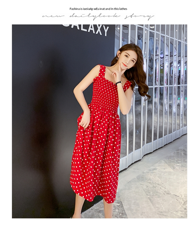 Dress4596 เดรสยาวลายจุดสม็อคช่วงอกและเอว ผ้าชีฟองทึบแสงเนื้อดีนุ่มใส่สบาย งานน่ารักใส่เก๋ๆ ได้บ่อย ทรงนี้มีติดตู้ไว้ใส่ได้เรื่อยๆ เลยจ้า มี 2 สี ดำ, แดง