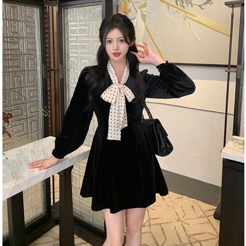 เดรสสาวอวบ มีไซส์ L-4XLอกเสื้อ 38-47 นิ้ว ใส่ได้ทั้งสาวหุ่นดีน่ารักจนถึงสาวอวบพลัสไซส์ จัดส่งฟรี! ทักแชทสั่งซื้อ